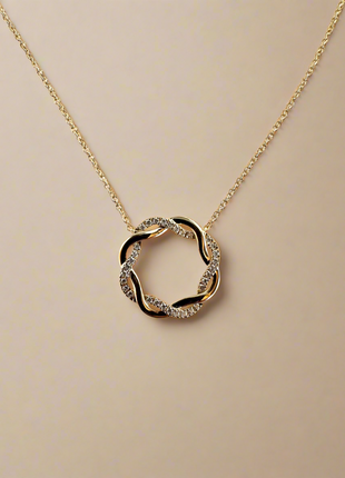 Gold necklace with diamonds