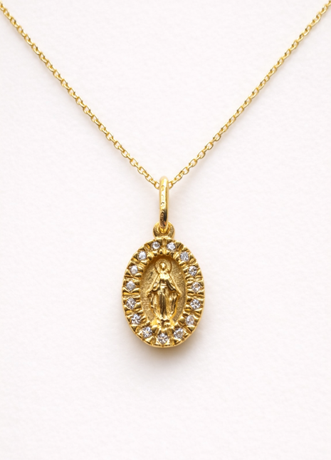 Srebrna ogrlica s privjeskom Gospe i cirkonima