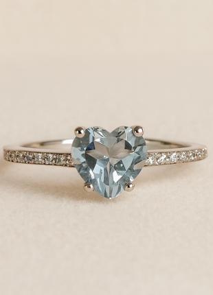 Ring with aquamarine and diamonds